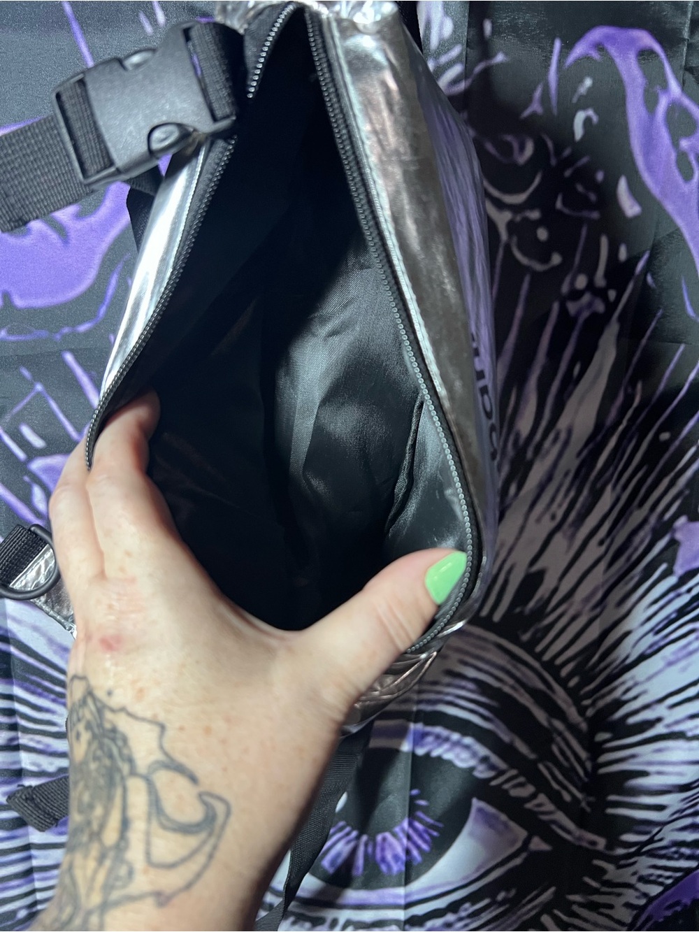 Paco Rabanne Metallic Silver Sling Backpack - Picture 3 of 4